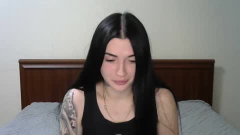 liana_diva online show from 02.14.25