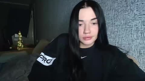 Snapshot of liana_diva chatting on 12.19.25 liana_diva online show from 12.19.25