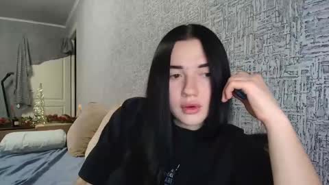 Snapshot of liana_diva chatting on 12.22.25 liana_diva online show from 12.22.25