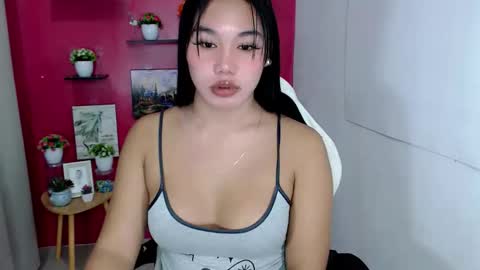 Snapshot of liane_mei chatting on 05.02.26 Liane online show from 05.02.26