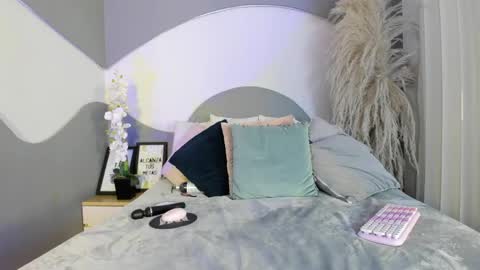 Lian online show from 04.17.26