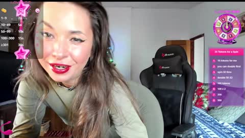 LiaQuinn online show from 01.21.25