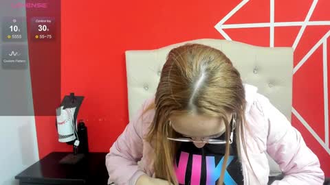 Lia Roberts online show from 12.30.24