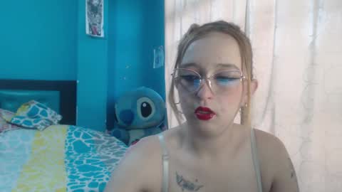 Lia Roberts online show from 01.25.25