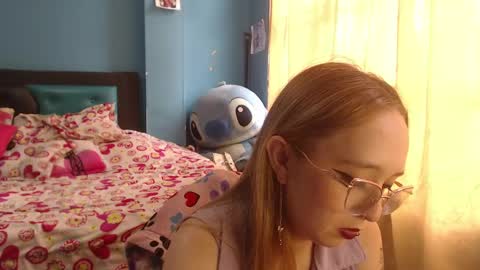 Lia Roberts online show from 02.21.25