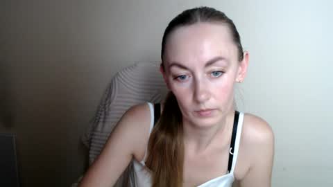 Snapshot of liasais_ chatting on 06.27.26 Lia online show from 06.27.26