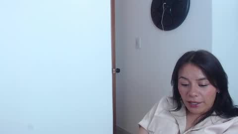 Snapshot of liataylor18 chatting on 01.17.25 LIA TAYLOR online show from 01.17.25