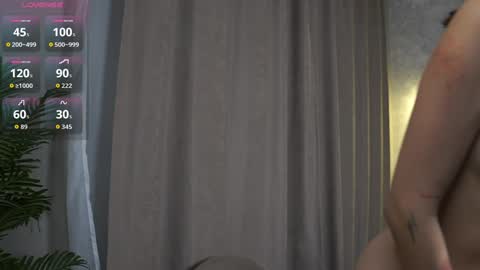 Snapshot of libbyshepard chatting on 10.24.25 Elena online show from 10.24.25