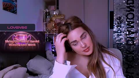 libra_mia online show from 11.19.25