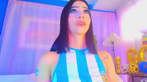 Valentina Hall online show from 06.22.26