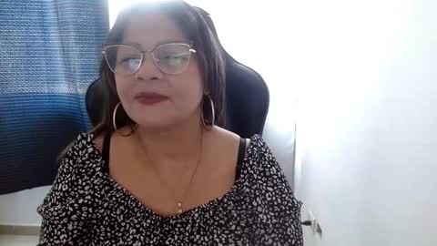 Milf Ann Latina online show from 02.24.25