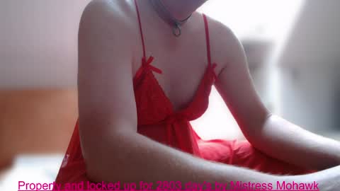 Snapshot of lichtlein22 chatting on 04.19.26 Llittleone22 online show from 04.19.26