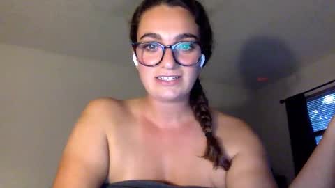 Snapshot of lickit19375 chatting on 11.05.25 lickit19375 online show from 11.05.25