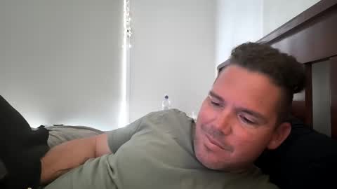 Snapshot of lickitwell29 chatting on 09.17.25 lickitwell29 online show from 09.17.25