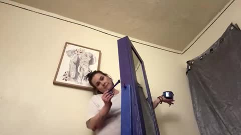 Snapshot of lickmelolliee chatting on 02.25.25 AllieAustyn online show from 02.25.25