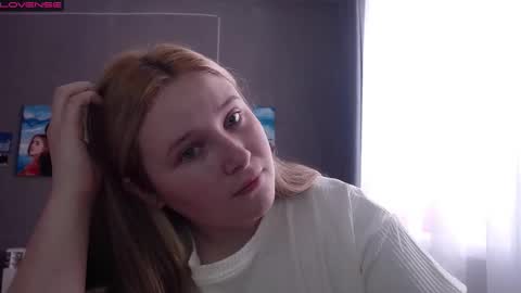 Snapshot of light_lunaa chatting on 11.05.25 light_lunaa online show from 11.05.25