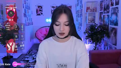 Snapshot of lii_luu chatting on 10.19.25 LiLu online show from 10.19.25