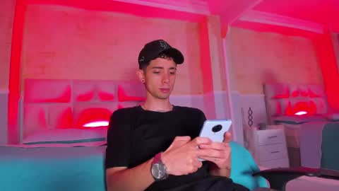 L I I A M online show from 02.07.25