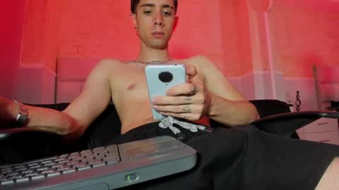 L I I A M online show from 02.16.25