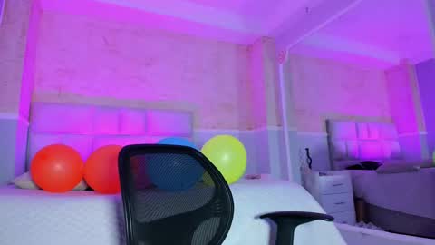 L I I A M online show from 03.02.25