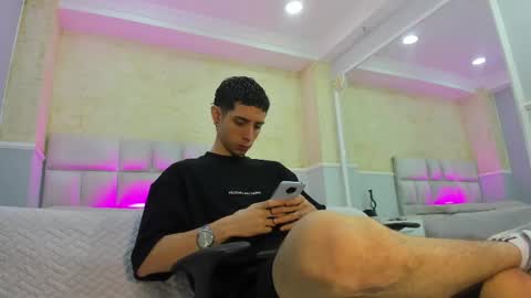 L I I A M online show from 03.03.25