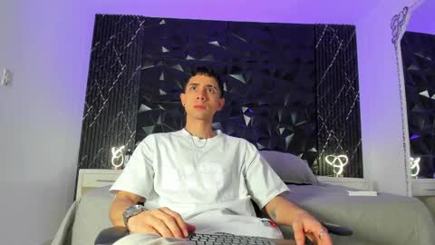 L I I A M online show from 03.10.25