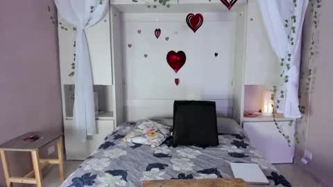         online show from 02.12.26