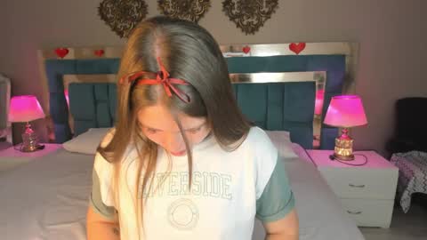 Snapshot of liiavelvet chatting on 04.02.26 Lia online show from 04.02.26