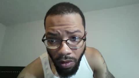 Snapshot of liightskinlover chatting on 11.10.25 liightsinlover online show from 11.10.25