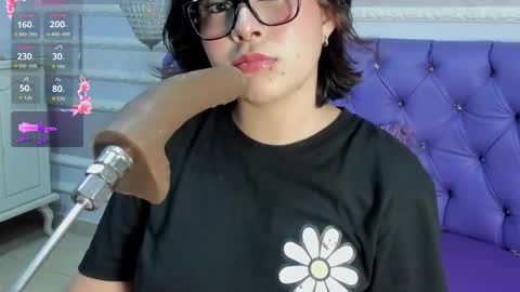 Snapshot of liily_hot chatting on 02.05.26 LIILY online show from 02.05.26