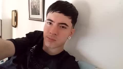 Snapshot of liio____ chatting on 05.10.26 liio____ online show from 05.10.26