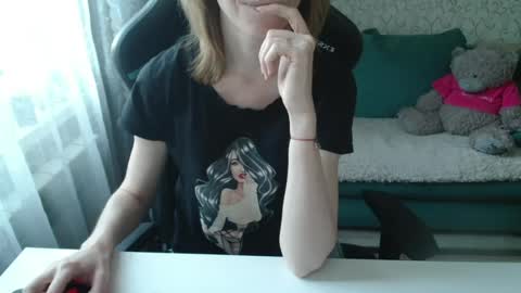 Snapshot of liissax chatting on 06.17.26 Liissax online show from 06.17.26