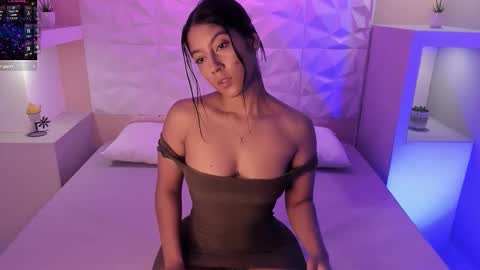 LiizJones online show from 11.19.25