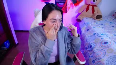 Liika  online show from 11.02.25