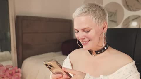 Snapshot of likaaberry chatting on 09.16.25 likaaberry online show from 09.16.25