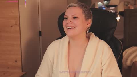 likaaberry online show from 12.05.25