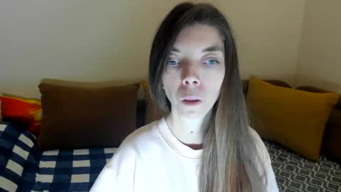 Snapshot of likaaliston chatting on 12.19.25 likaaliston online show from 12.19.25