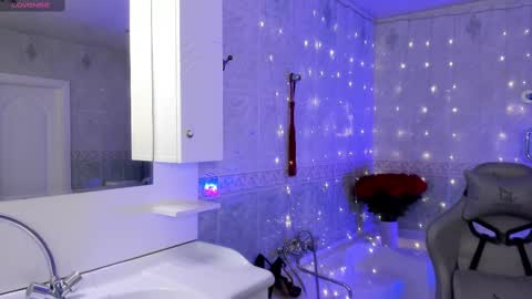 Snapshot of likaklint chatting on 03.12.25 Lika online show from 03.12.25