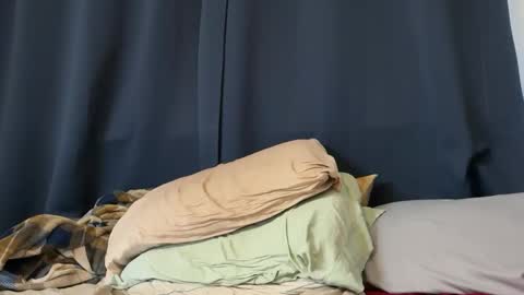 Snapshot of like2lick94 chatting on 01.04.25 like2lick94 online show from 01.04.25