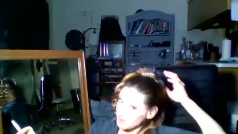 Snapshot of likerightnow chatting on 02.18.26 likerightnow online show from 02.18.26