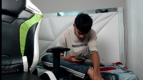 LIAM online show from 12.20.25