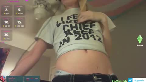 Snapshot of lil_gem chatting on 02.06.26 lil gemmie online show from 02.06.26