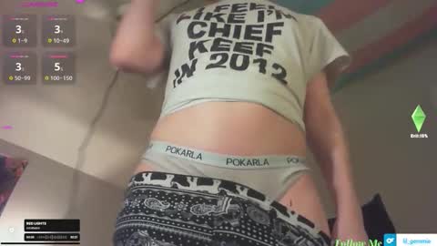 Snapshot of lil_gem chatting on 02.28.26 lil gemmie online show from 02.28.26