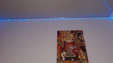 Lisaa online show from 12.14.24