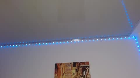 Lisaa online show from 12.18.24