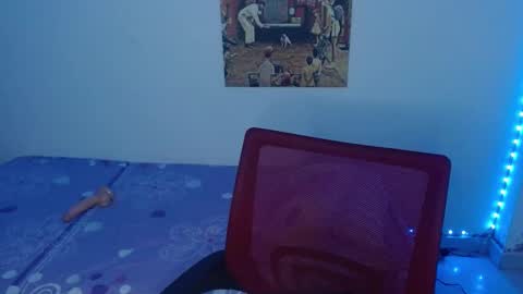 Lisaa online show from 02.23.25