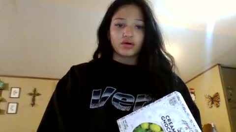 Snapshot of lil_luluvert chatting on 07.12.26 lil_luluvert online show from 07.12.26