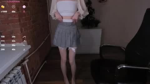 Melanie  Follow me  online show from 01.10.26