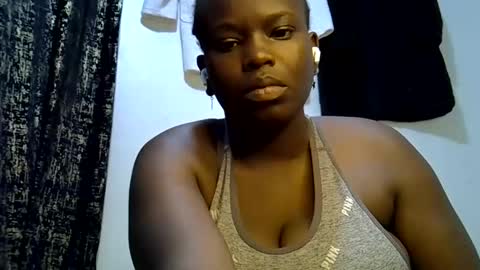 lil_miss23 online show from 10.05.25