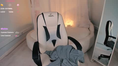  YOUR LIL STEPHANIE  online show from 10.24.25